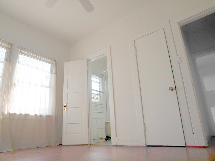 West Doran Apartments, Glendale